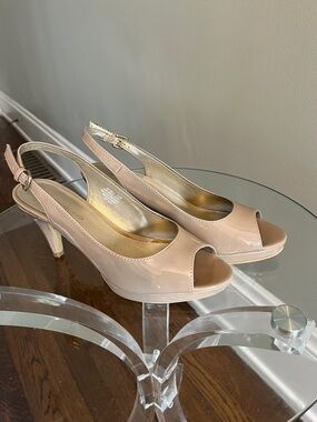 Bandolino Patent Platform High Heel Pumps